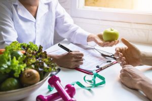 Peran dan Tugas Dokter Spesialis Gizi Klinik dalam Kesehatan