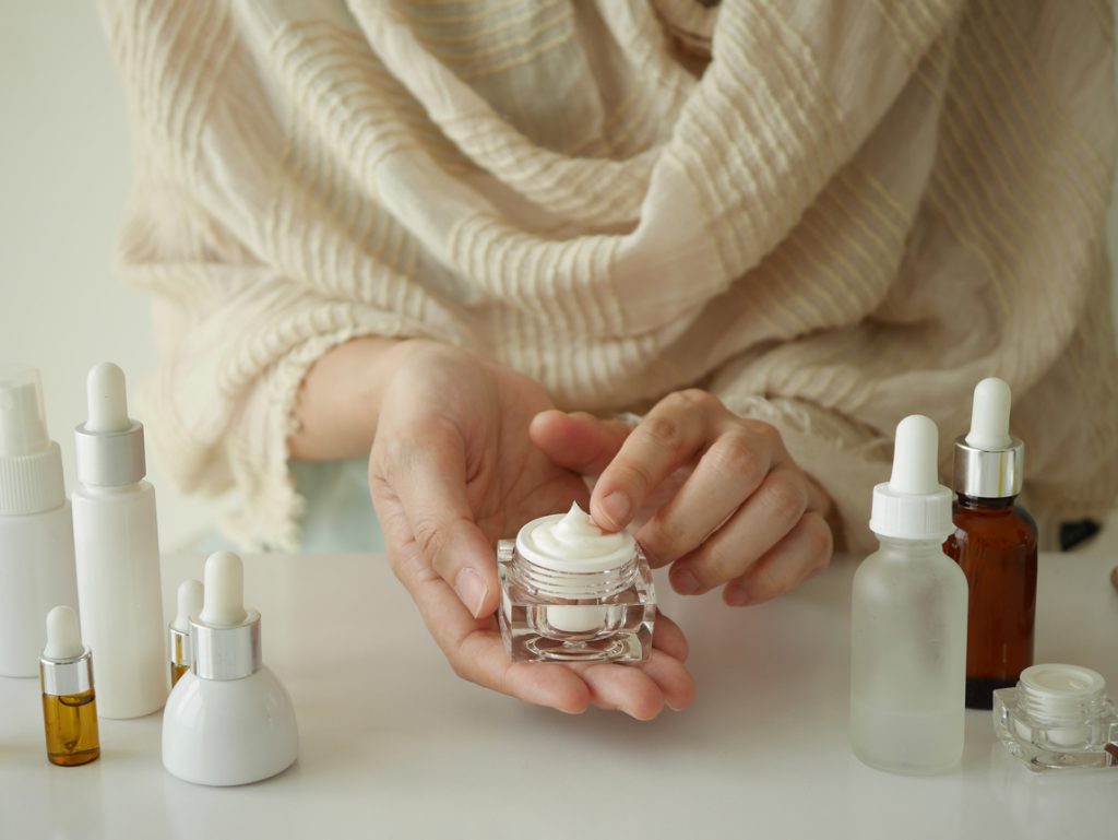Urutan Step Skincare Pagi dan Malam yang Tepat, Wajib Tahu!